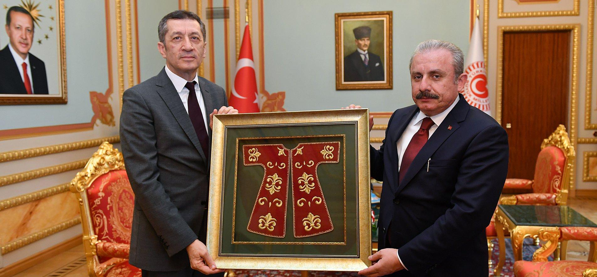 BAKAN SELÇUK, TBMM BAŞKANI ŞENTOP´U ZİYARET ETTİ