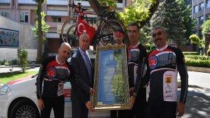 ÖĞRETMENLER, 15 TEMMUZ ŞEHİTLERİ İÇİN 1100 KM PEDAL ÇEVİRECEK