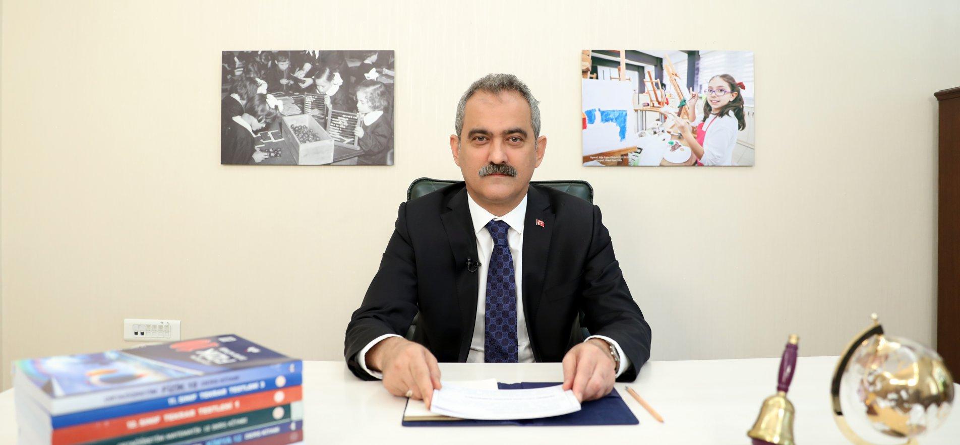 MINISTER ÖZER ADDRESSED TEACHERS DURING PROFESSIONAL WORK PROGRAM