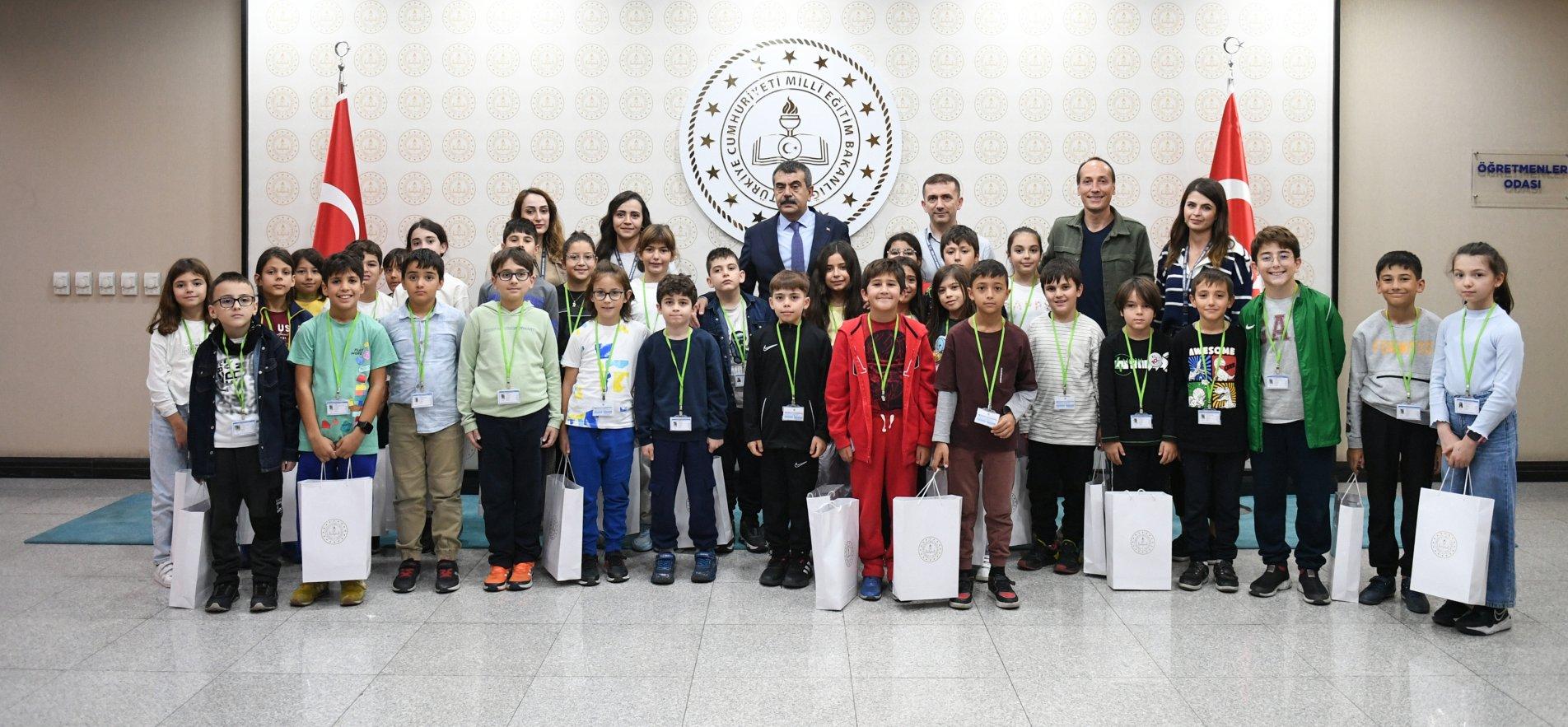 MINISTER TEKIN HOSTS STUDENTS FROM ÇORUM