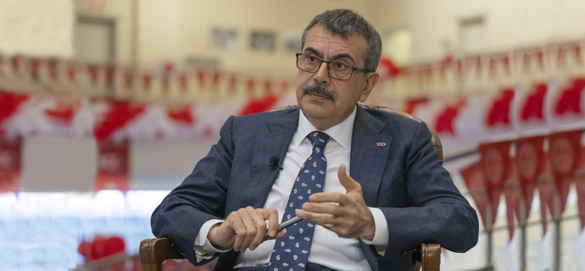 BAKAN TEKİN, YENİ MÜFREDAT TASLAĞININ YARIN ASKIYA ÇIKARILACAĞINI AÇIKLADI