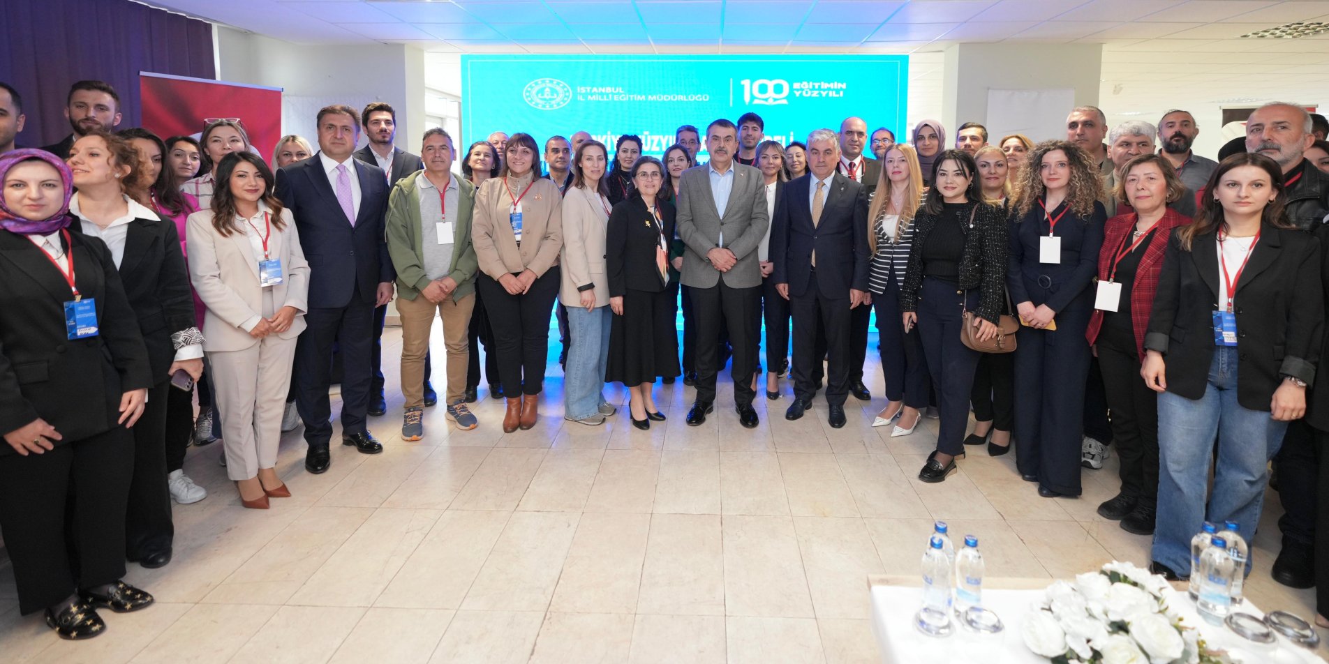BAKAN TEKİN, TÜRKİYE YÜZYILI MAARİF MODELİ İZLEME-DEĞERLENDİRME VE MESLEKİ GELİŞİM ÇALIŞTAYI'NI ZİYARET ETTİ